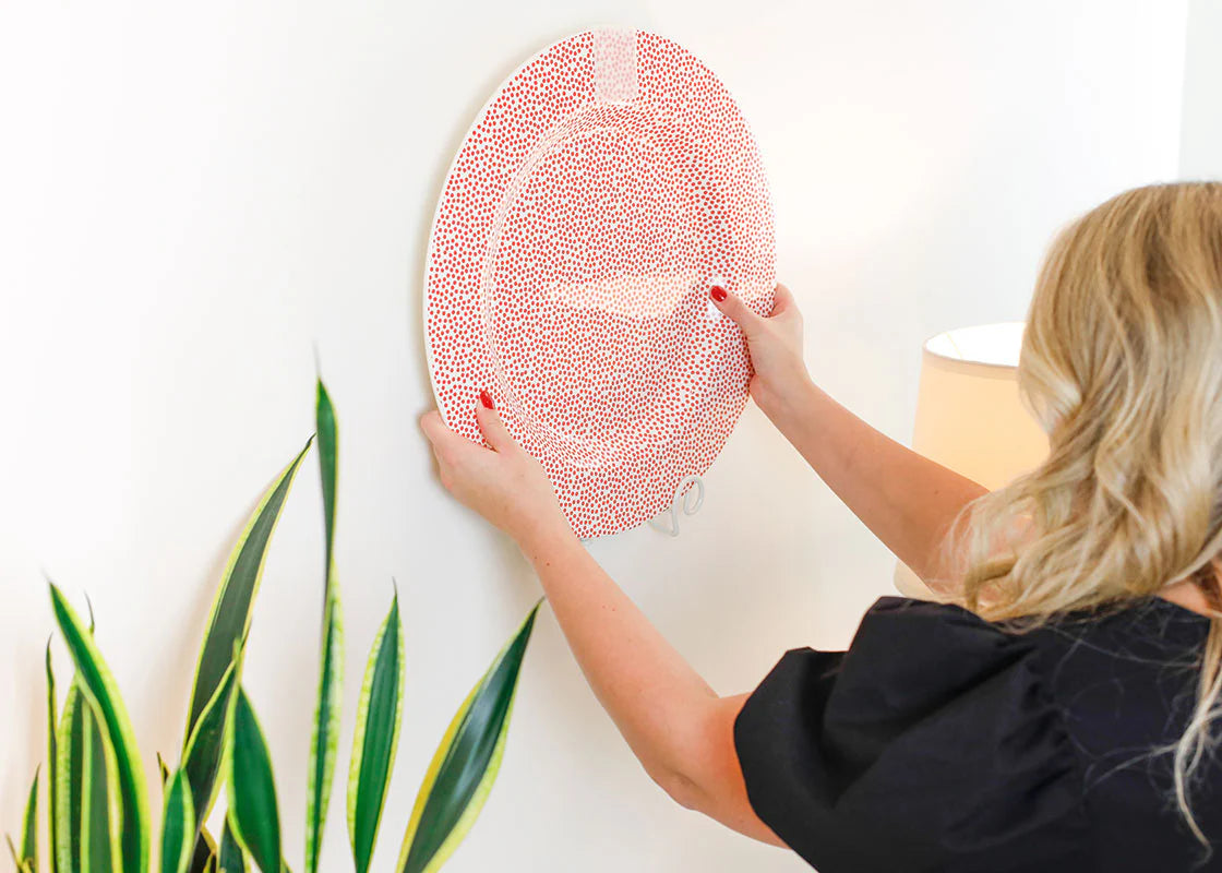 Large Swirl Plate Stand White